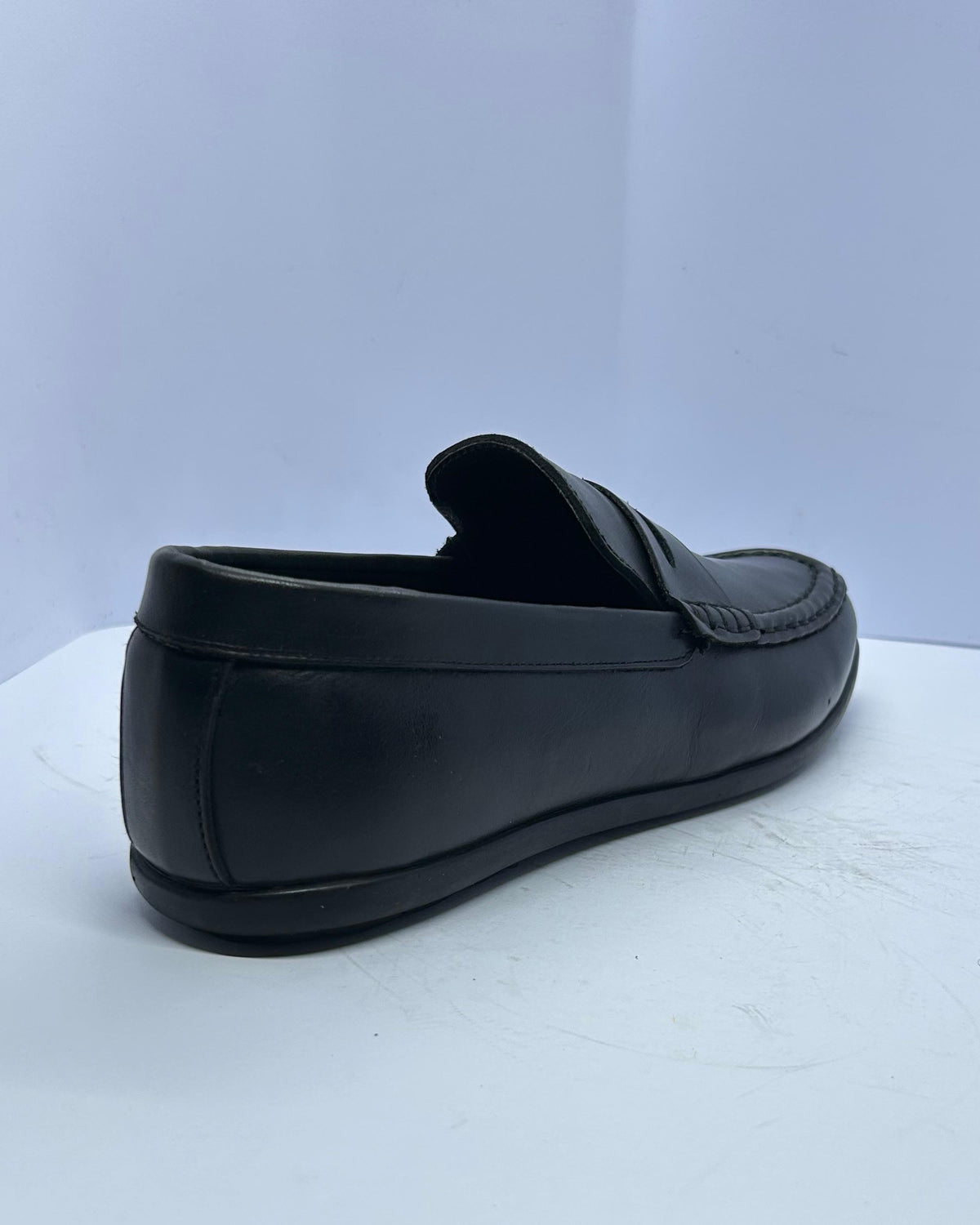 لوفر سهل الارتداء