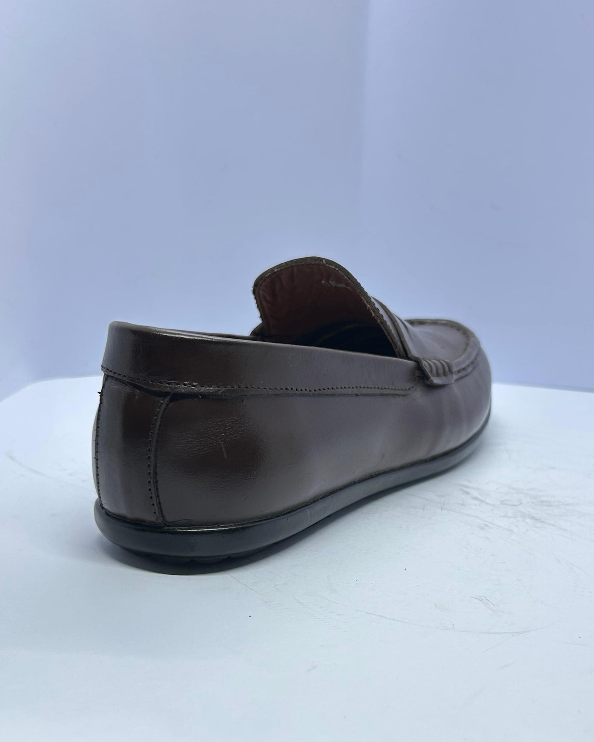 لوفر سهل الارتداء